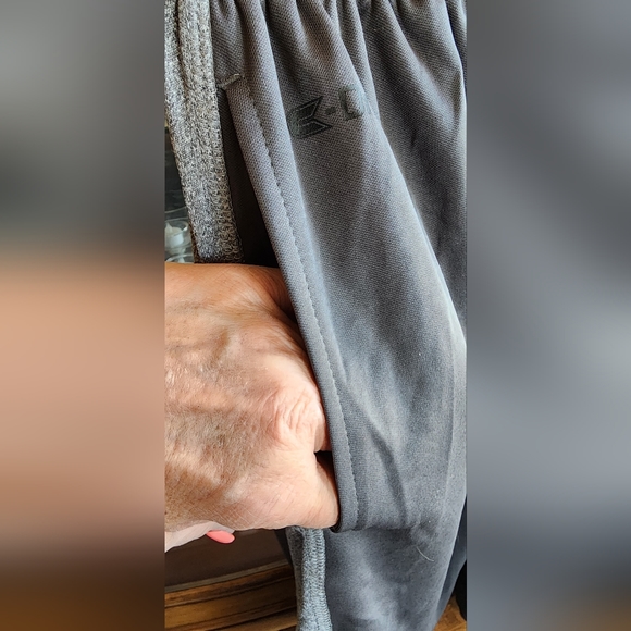 NWT Men's Athletic Shorts - Picture 3 of 8